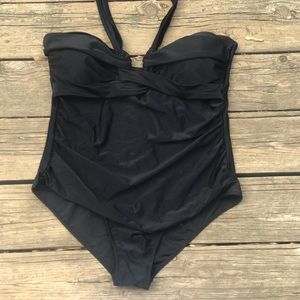 ❤️Brand new one piece black swim suit.❤️
